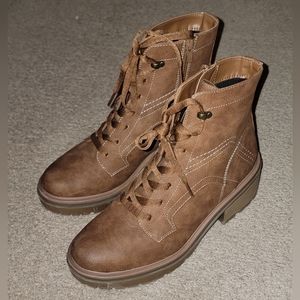 NATURALIZER BOOTS